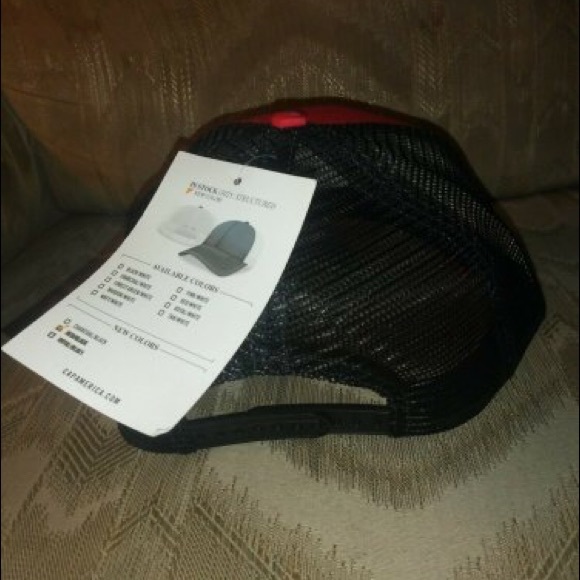 Trip Advisor Snapback Hat Mesh Back Adjustable Red Black Cap America i3025 NWT - Picture 4 of 8